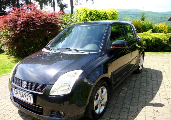 Suzuki Swift cena 13900 przebieg: 211000, rok produkcji 2005 z Jelcz-Laskowice małe 407